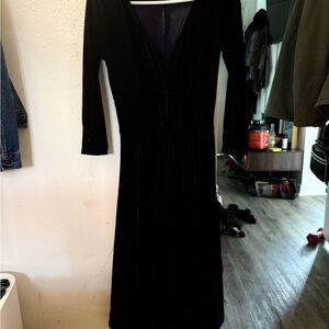 UNIQUE Vintage Blue Long Sleeve V-Neck Sheath Dress